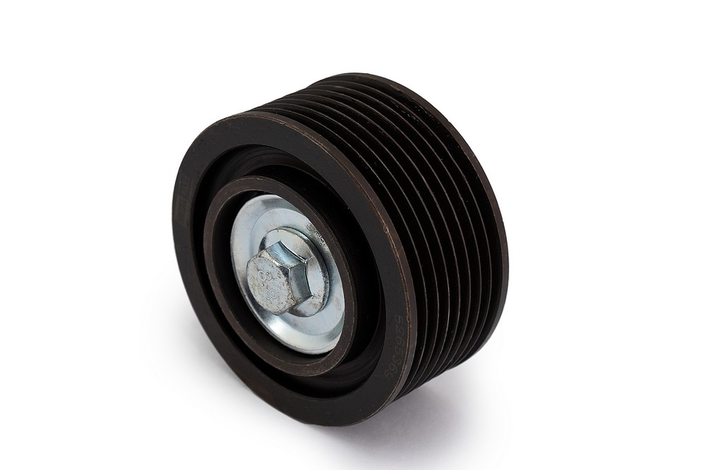 Ролик промежуточный дв.Cummins 3.8 (паразитный правый ручейковый) (913073)