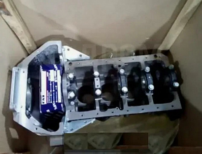 Блок цилиндров дв. УМЗ-А274 "EvoTech 2.7" с селективными поршнями (крышки, картер сцепл.ф132, поршни) с отверстием для слива масла чугун